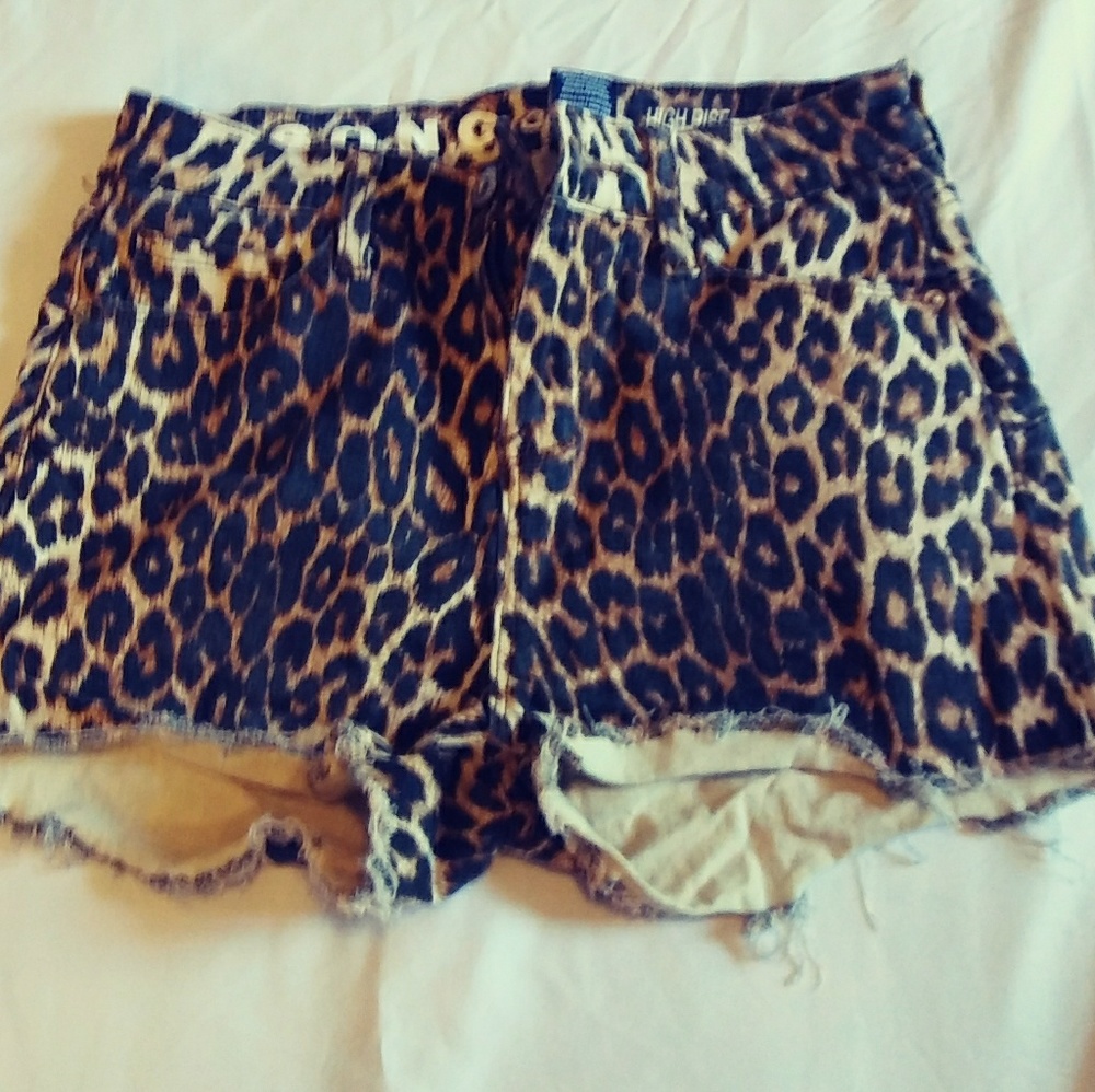 S.O.N.G. leopard fringe shorts